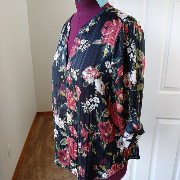 Maurices Tops - Maurices Atwood 3/4 Sleeve Popover Blouse XL sheer black floral Split V-neck